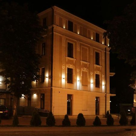 Hotel Gal Тарнув Екстер'єр фото
