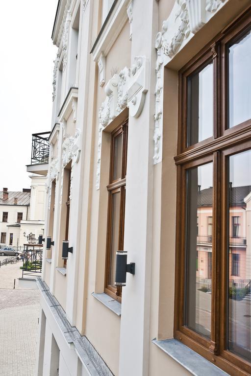 Hotel Gal Тарнув Екстер'єр фото